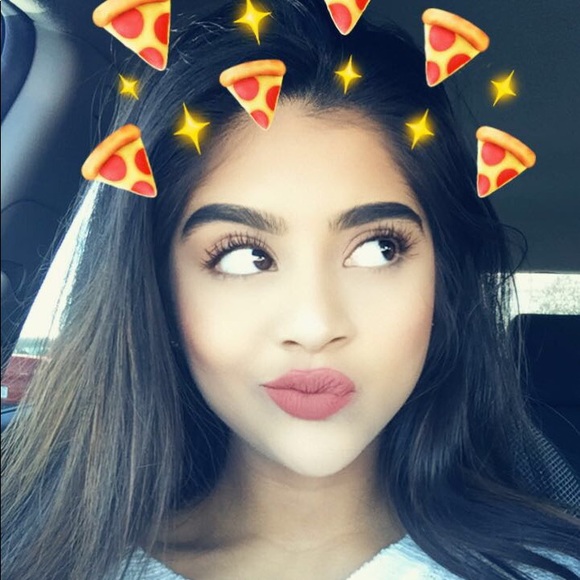 Meet your Posher, Jennifer - Picture 1 of 1